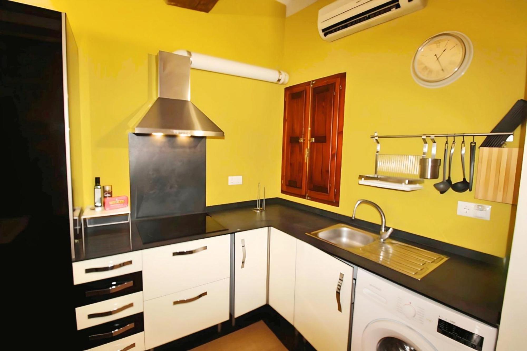 Apartamento Reformado Cerca De La Plaza Redonda Valencia Exterior foto